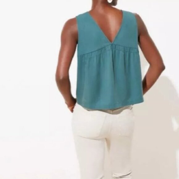 Ann Taylor LOFT PLUS Shirred Back Shell - Teal - Size 16 Plus - Picture 2 of 6